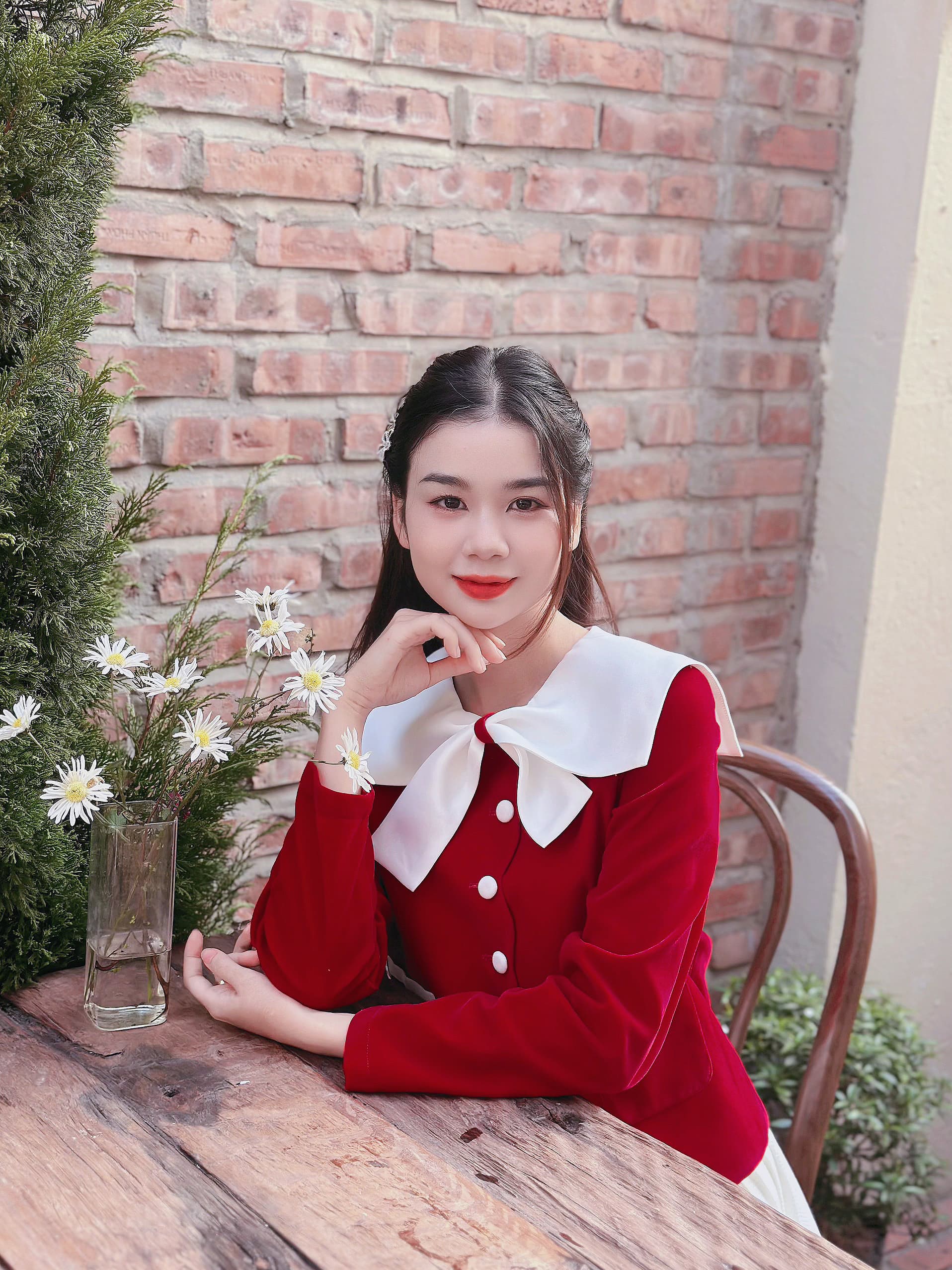 Chị Nguyễn Thị Hoa